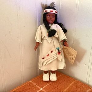 Vintage American Indian Doll w/Baby NWT Carlson Dolls 7 1/2” Tall.